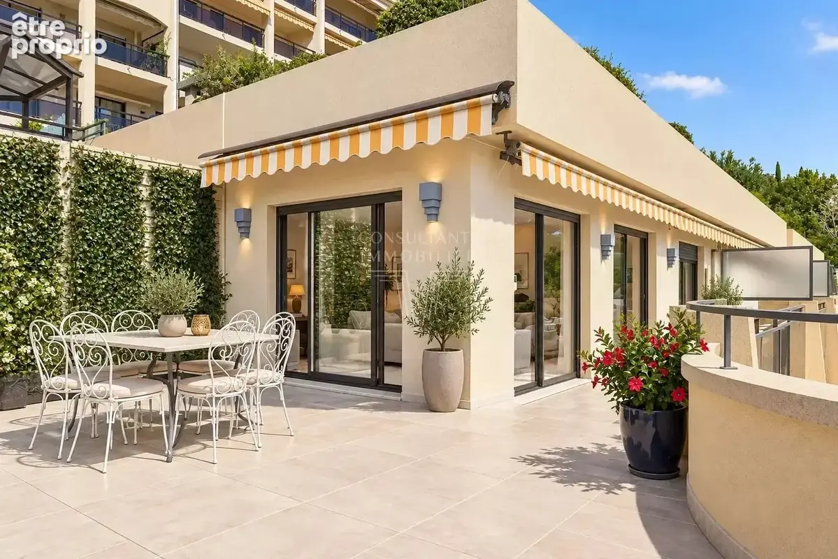 Mougins. 110 m².de terrasse  piscine & jardins  vue dégagée - photo 15