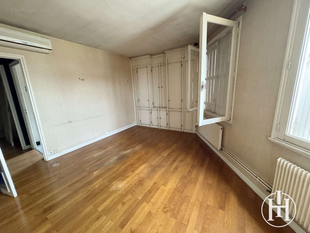 Appartement à SAINT-AMAND-MONTROND