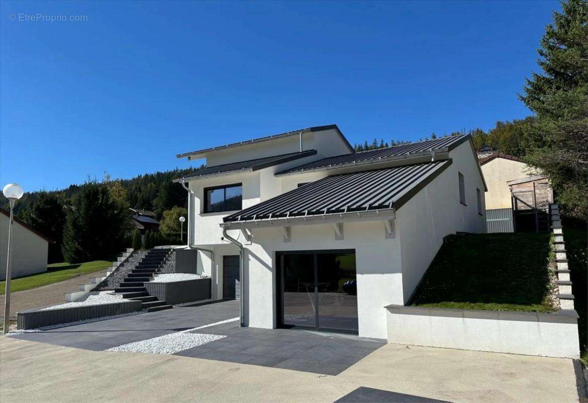 Maison à BOIS-D&#039;AMONT