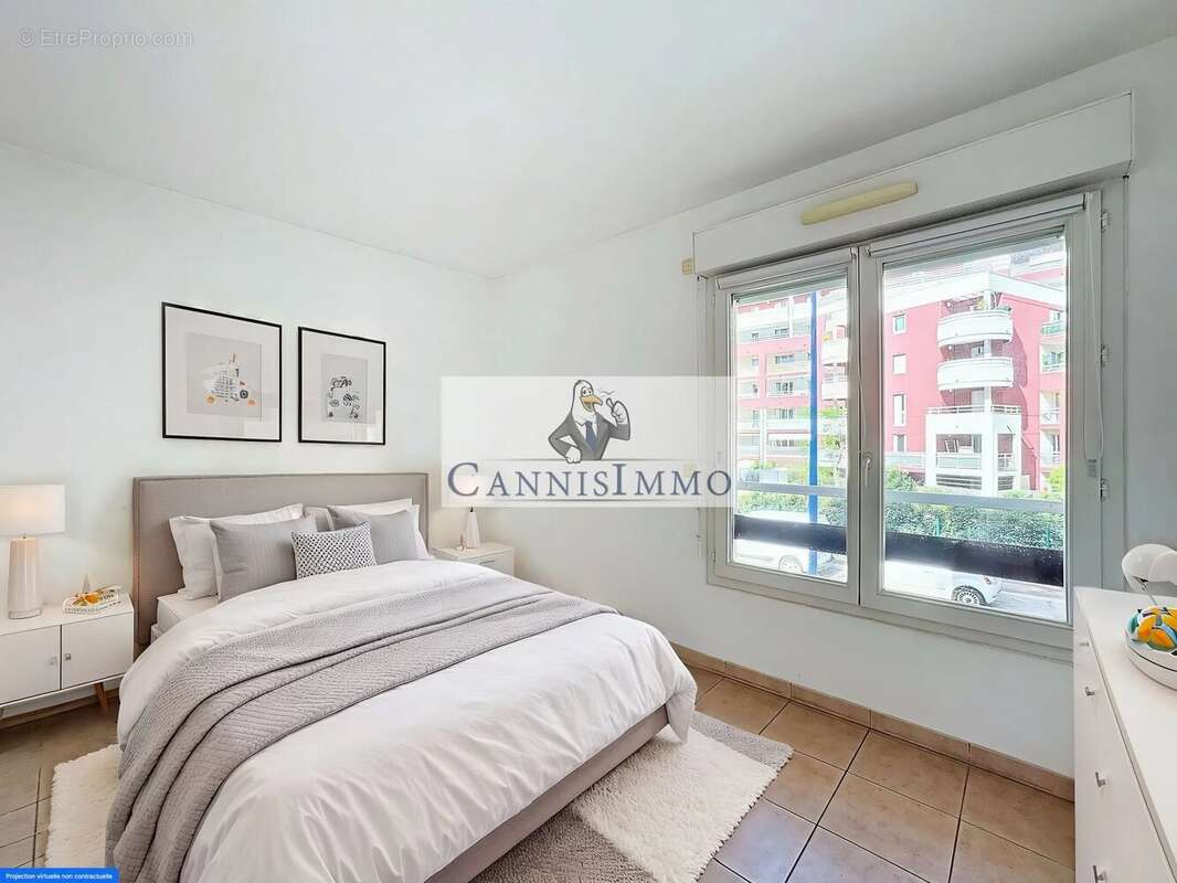 Appartement à MANDELIEU-LA-NAPOULE