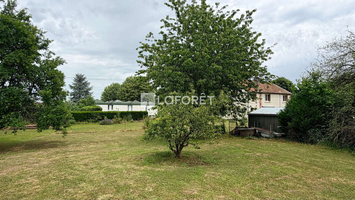 Varennes-en-argonne - 8 pièces - 176 m² - photo 3