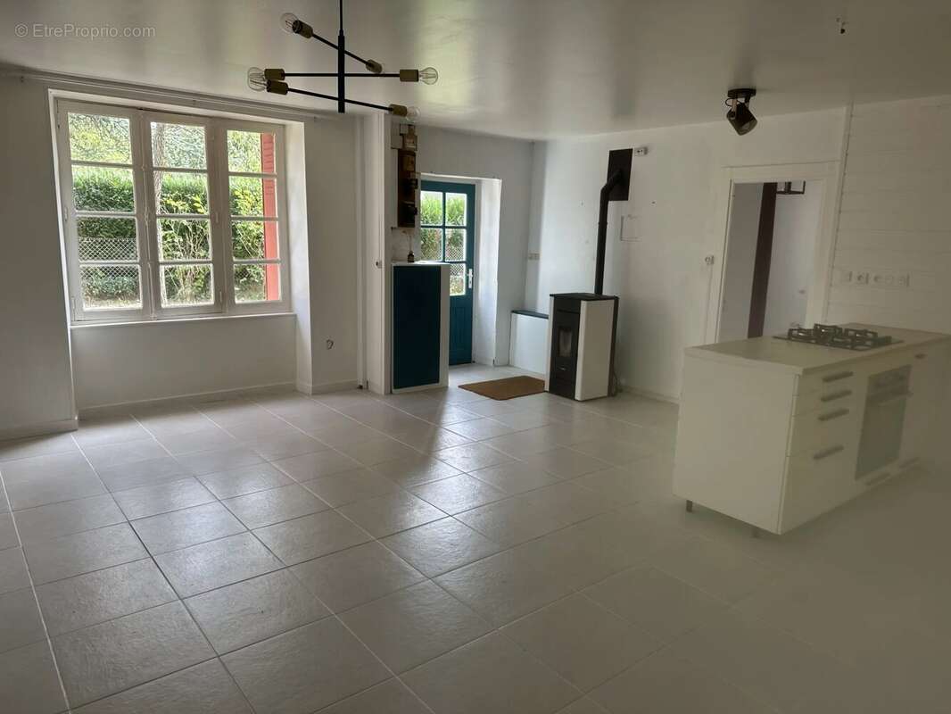 Maison à USSON-DU-POITOU