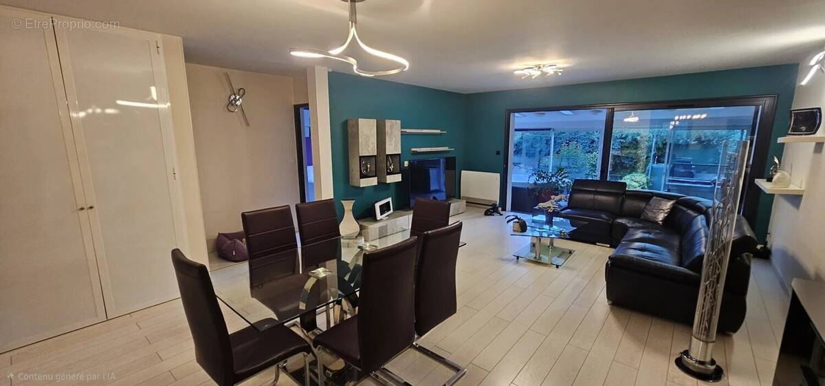 Maison à SOLLIES-PONT