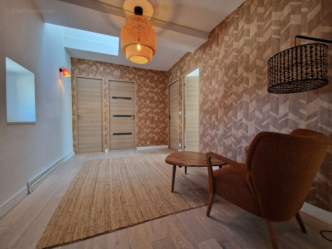 Maison à LA CHAPELLE-SAINT-MESMIN