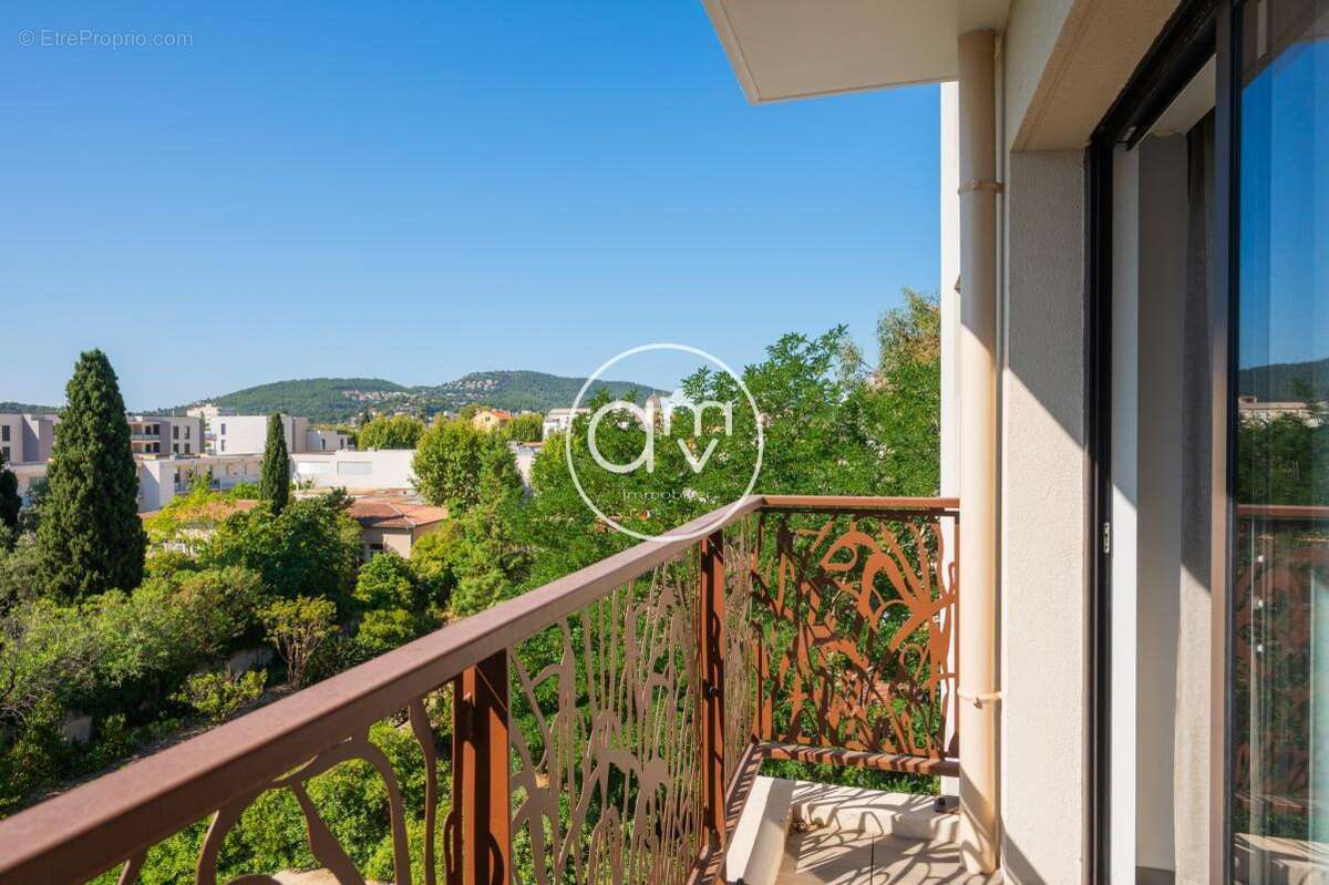 Appartement à HYERES