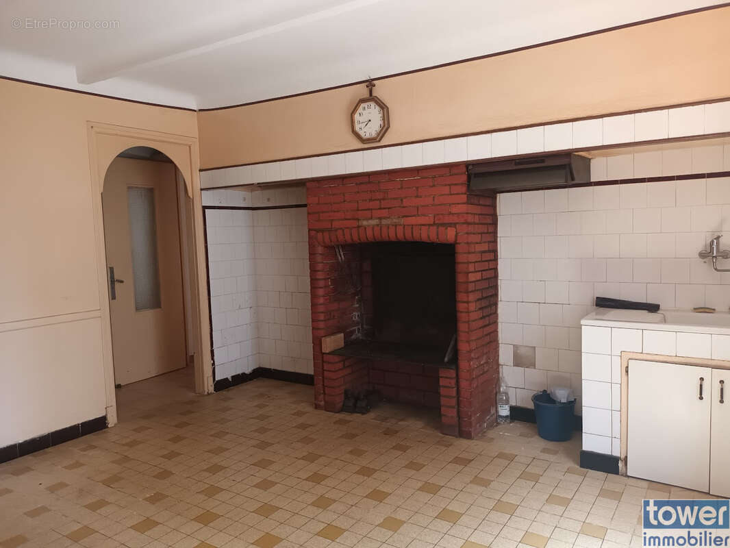 Maison à VILLARDONNEL