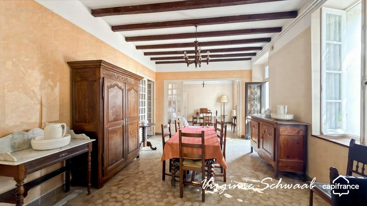 POUILLON (40) Maison de caractère 14 pièces – 9 chambres – Dépendances – 1 hectare de terrain - photo 6