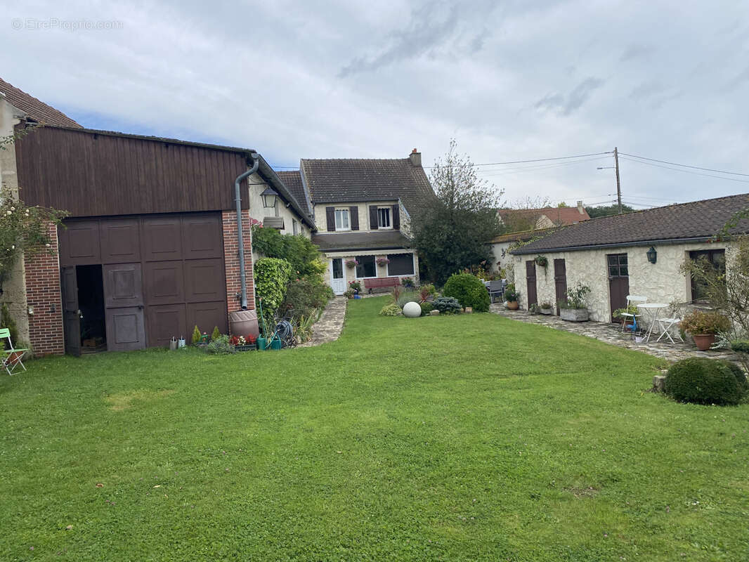 Maison à BORNEL
