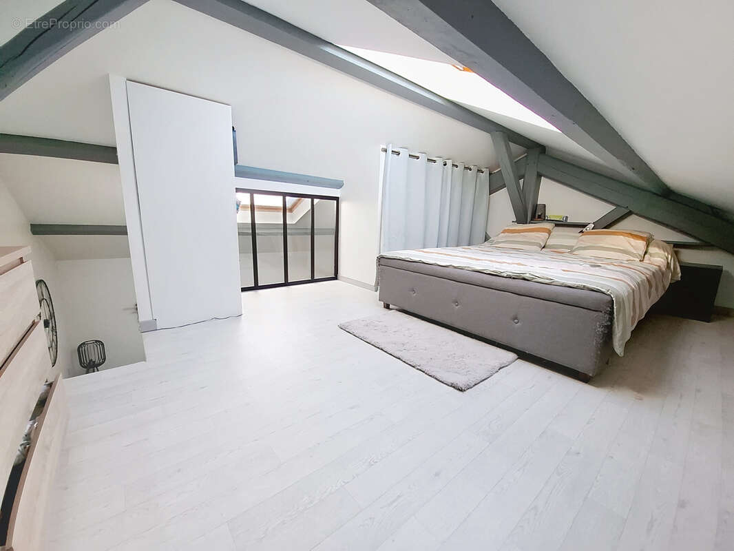 Appartement à VOURLES