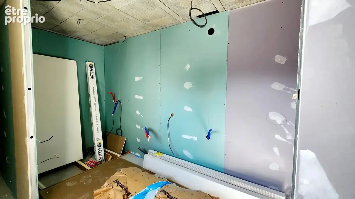 Maison 3 chbres avec atelier et hangar - photo 5