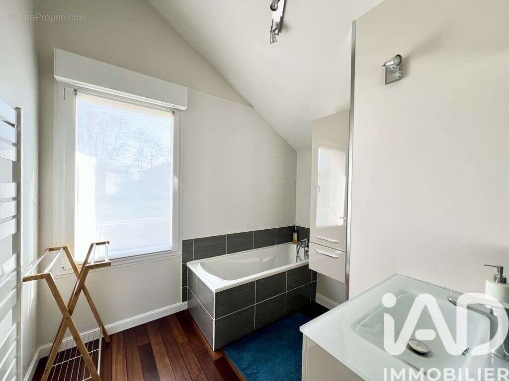 Photo 7 - Maison à SAINT-JACQUES-DE-LA-LANDE