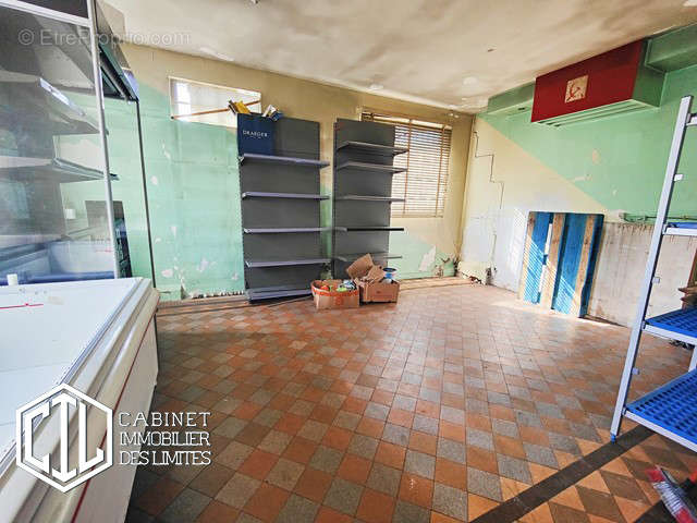 Pavillon de 134m² à Clichy-sous-Bois - photo 5