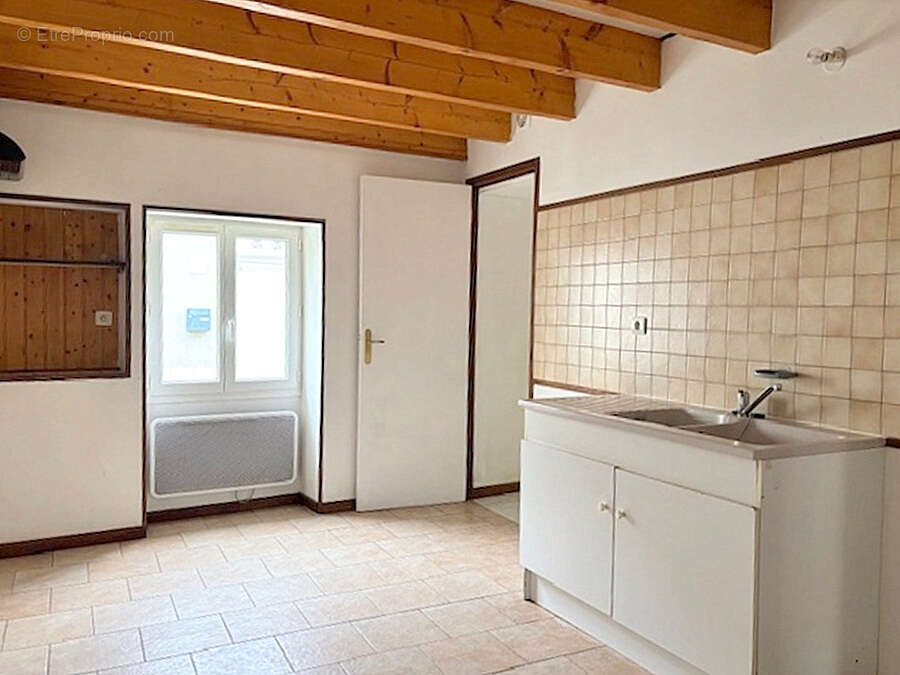 Maison à SURGERES