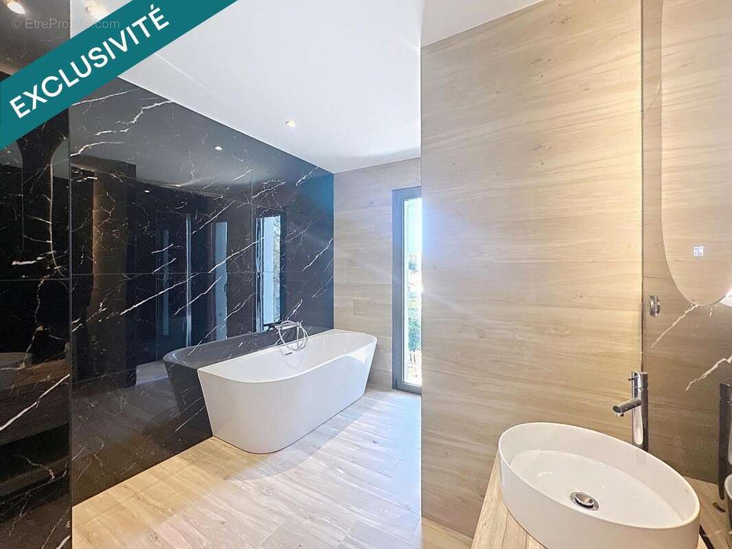 Photo 2 - Maison à MERCUES