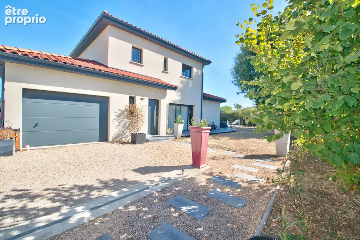 Maison à CHAZAY-D'AZERGUES