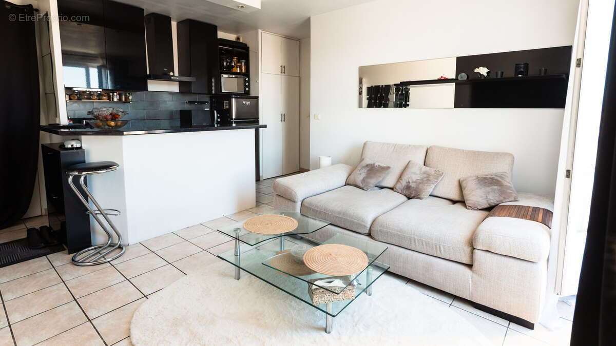 Appartement à NEAUPHLE-LE-CHATEAU