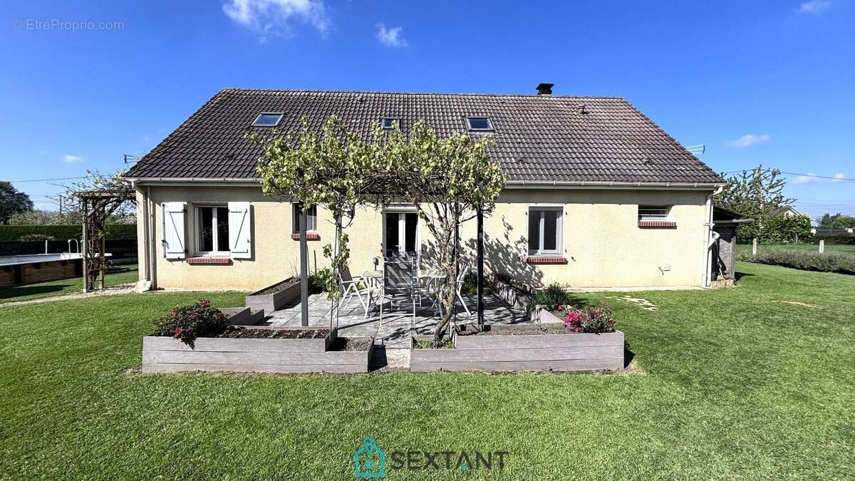 Maison à MONTFORT-SUR-RISLE