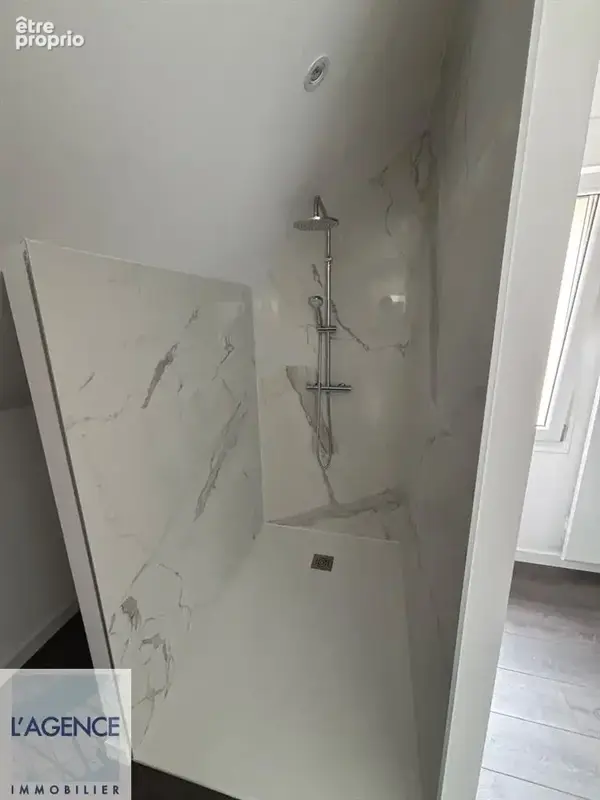 Quartier Cernay , maison avec garage. - photo 6