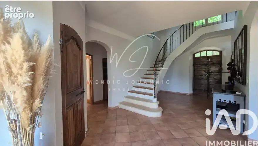 Photo 1 - Maison à CUERS