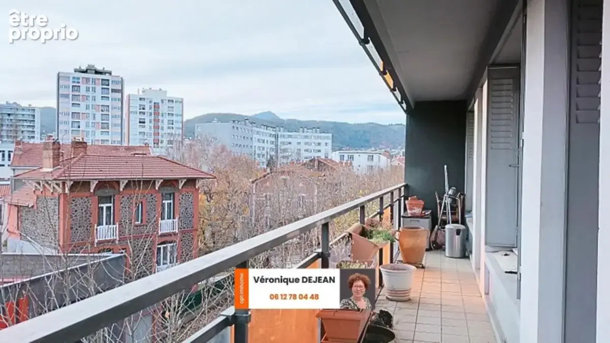 Appartement T4–102 m²–3 parkings, balcon,ascenseur-Centre-ville Clermont-Ferrand (63)-Profession libérale - photo 12