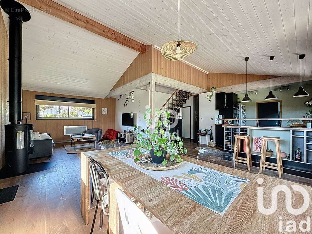 Photo 4 - Maison à SALLES