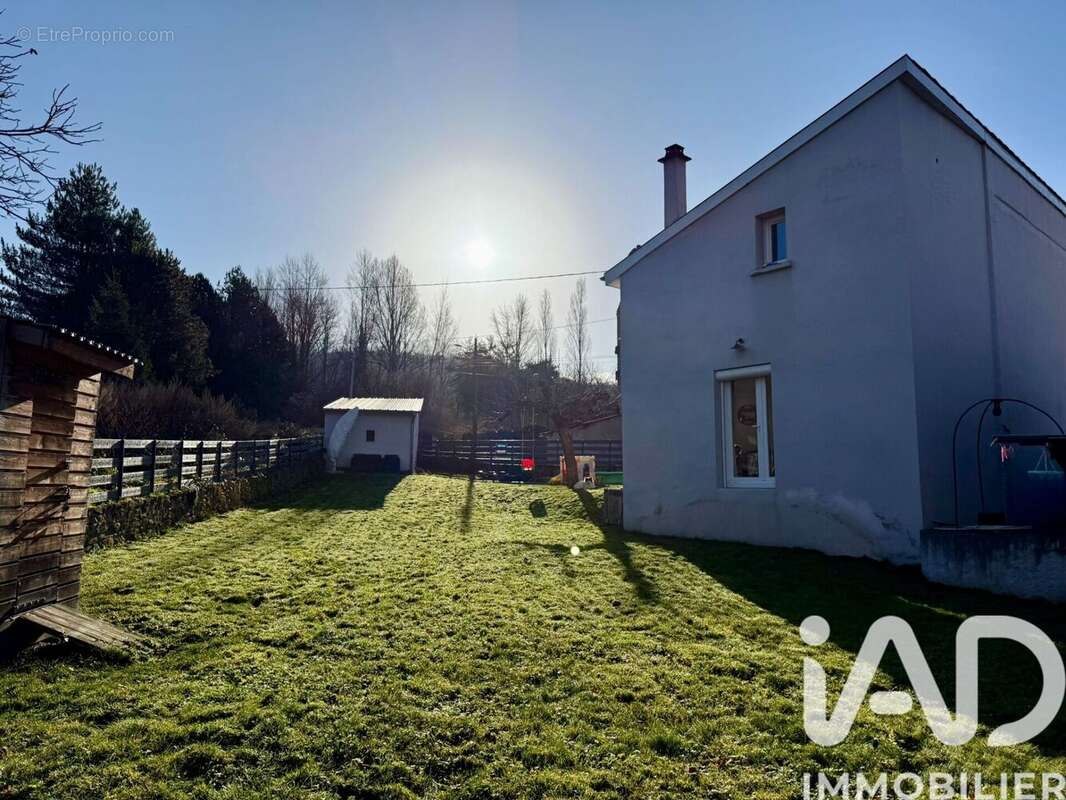 Photo 4 - Maison à SAINT-GENEST-LERPT