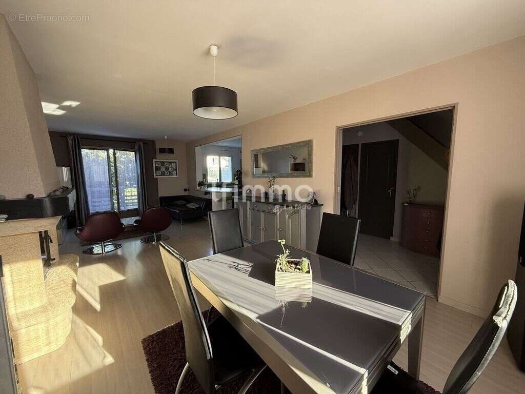 Maison à TREMBLAY-EN-FRANCE