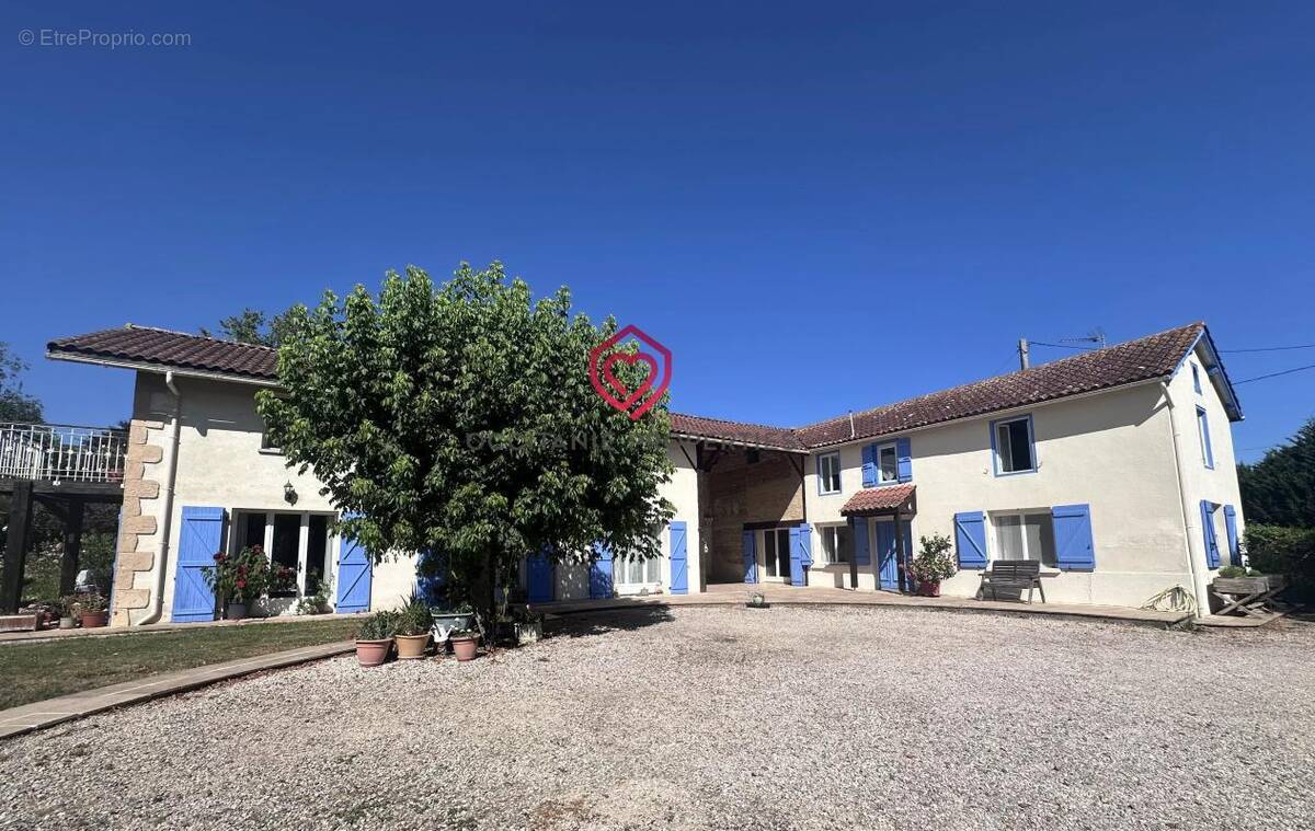 Maison à TILLAC