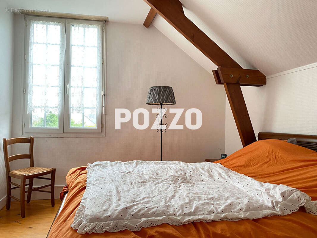 Maison à SAINT-VAAST-LA-HOUGUE