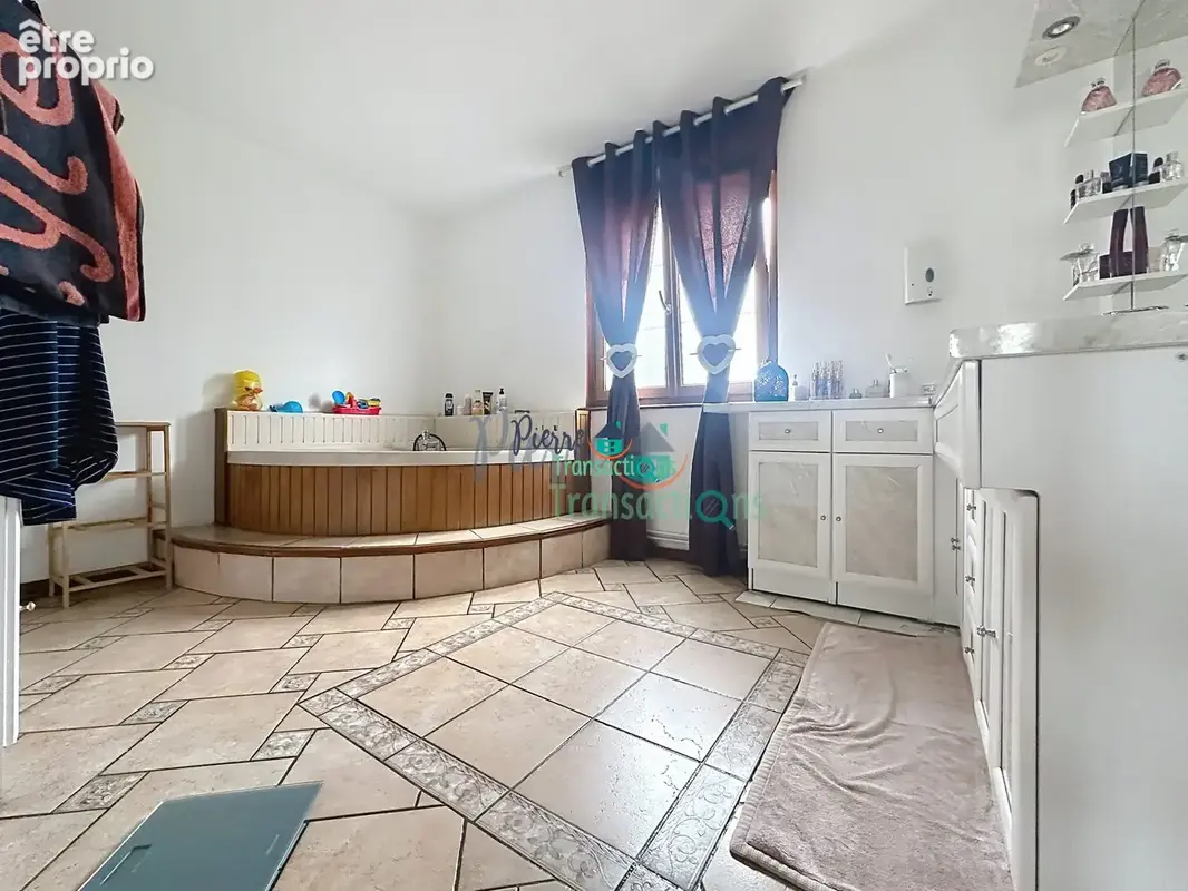 Maison 7 pièces 219 m² à vendre à Goderville (76110) - photo 7