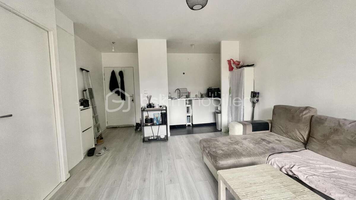 Appartement à BOUSSY-SAINT-ANTOINE