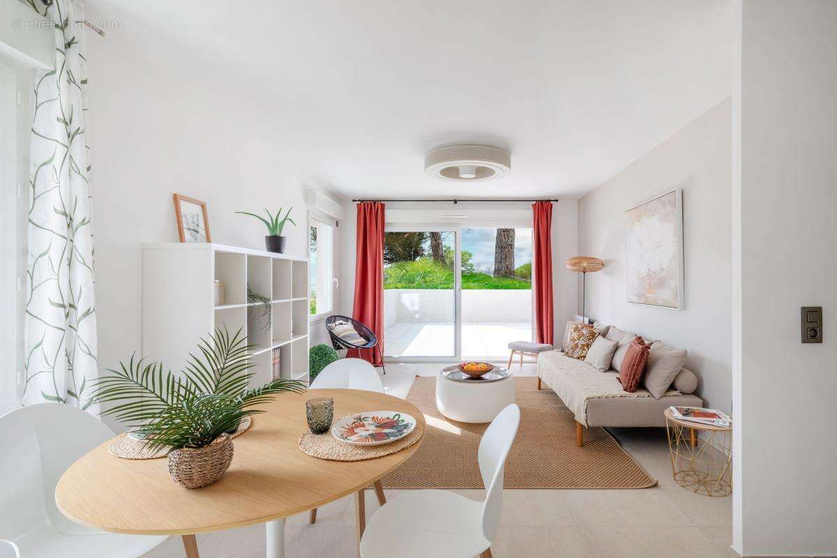 Appartement à FREJUS