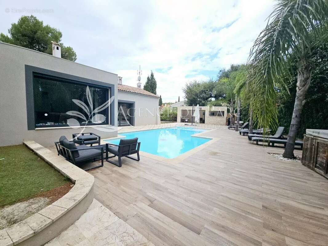 Maison à MOUGINS
