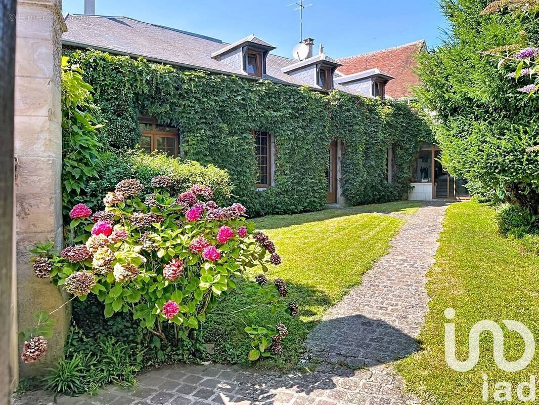 Photo 1 - Maison à NEUILLY-SOUS-CLERMONT