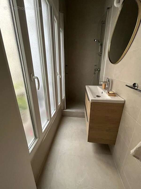 Appartement à PARIS-2E