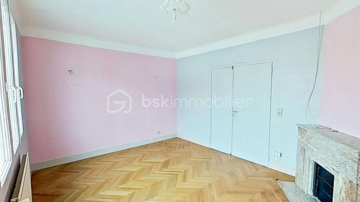 LORIENT Quartier Nouvelle Ville (56100) - Appartement de caractère de 94 m² avec terrasse et cave - photo 12