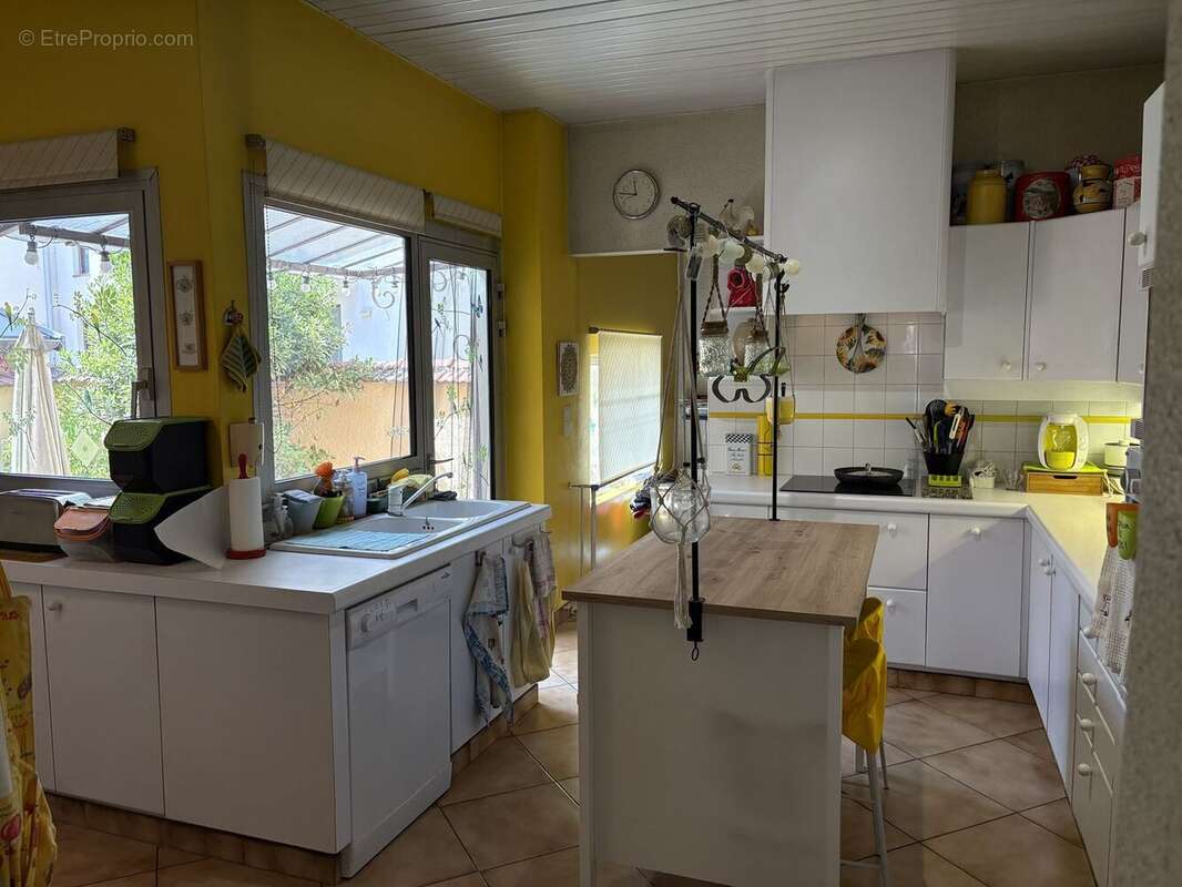 Maison 120 m² à Villeurbanne  - photo 6