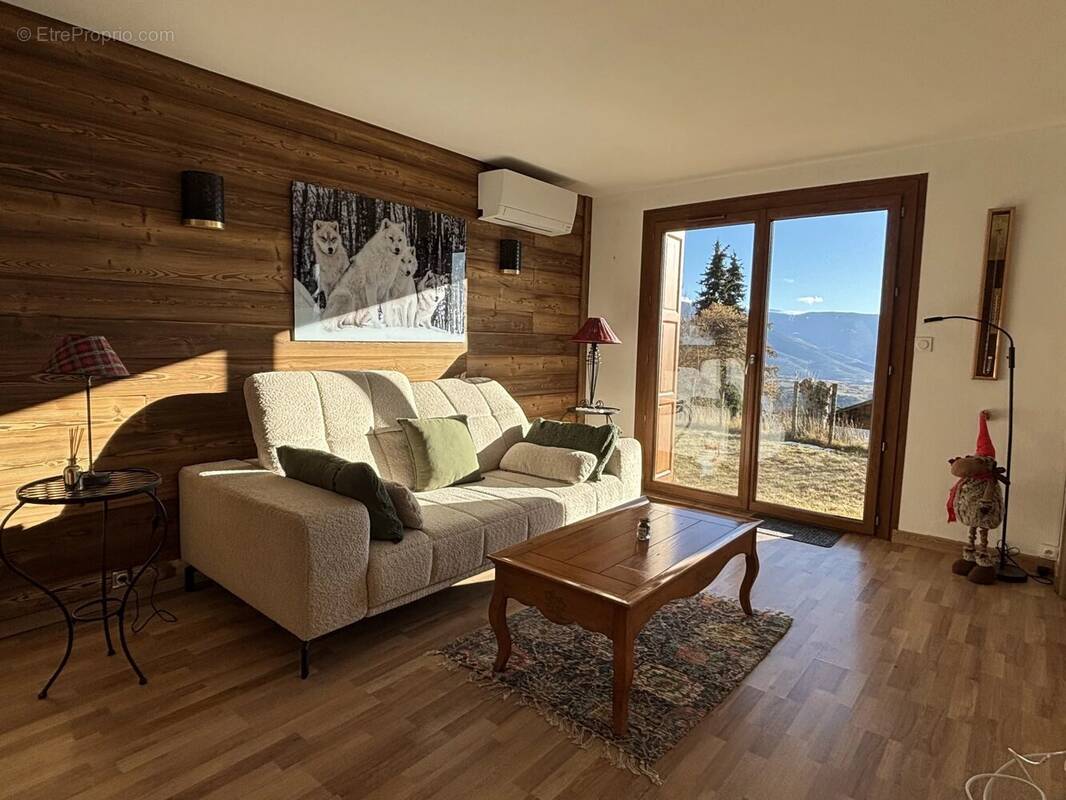 Appartement à FONT-ROMEU-ODEILLO-VIA