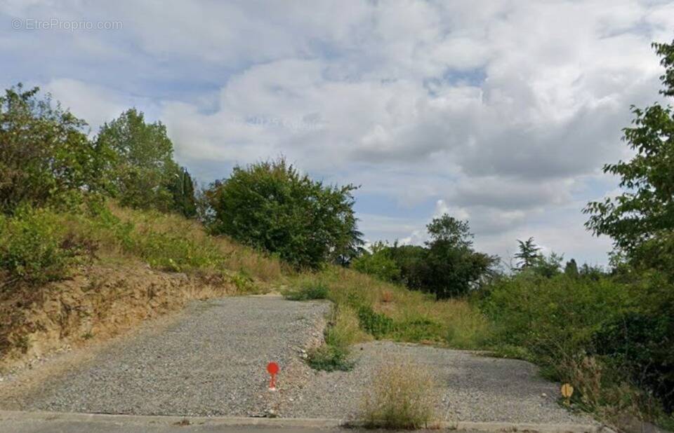 Terrain à AUZEVILLE-TOLOSANE
