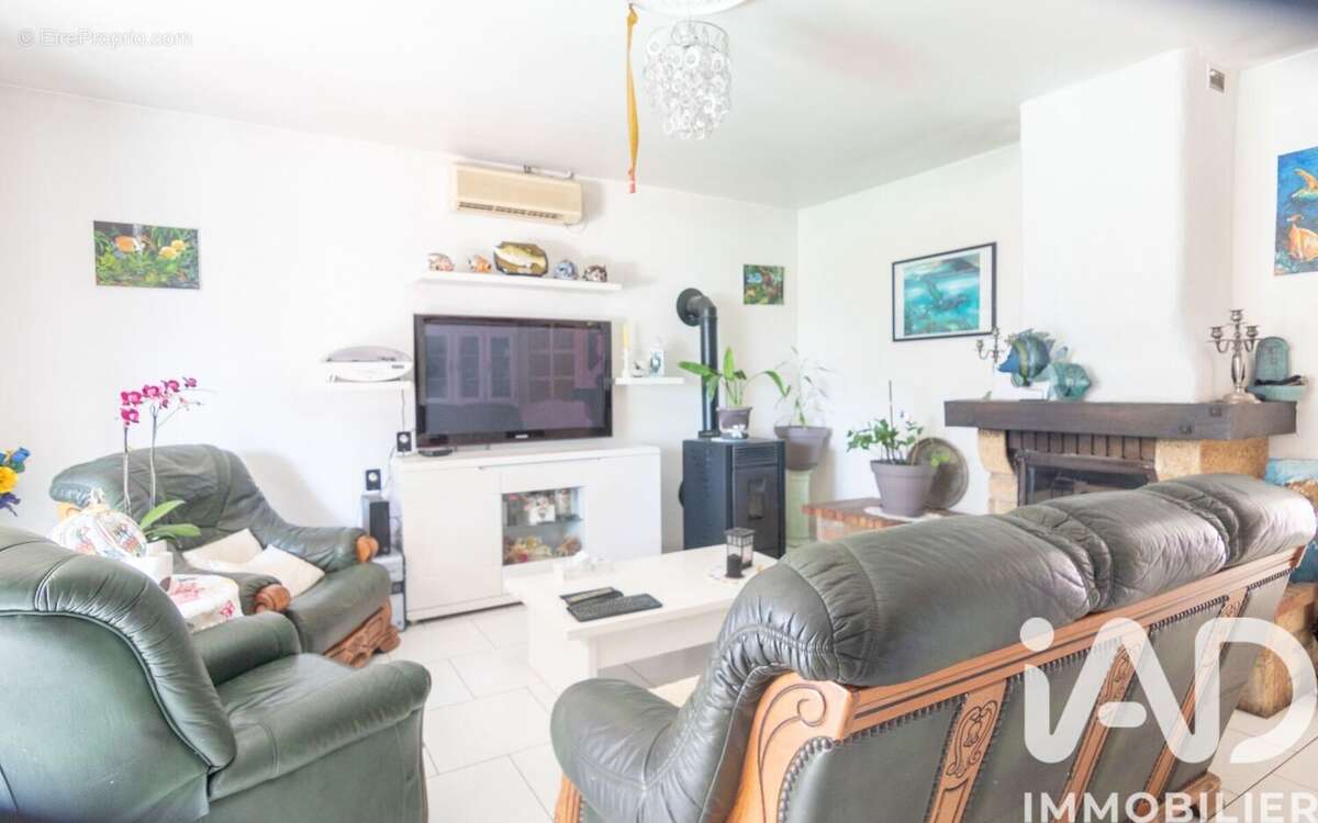 Photo 8 - Maison à ROQUEBRUNE-SUR-ARGENS