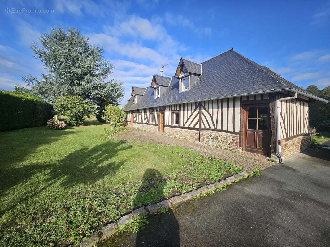 Maison à LE TORQUESNE