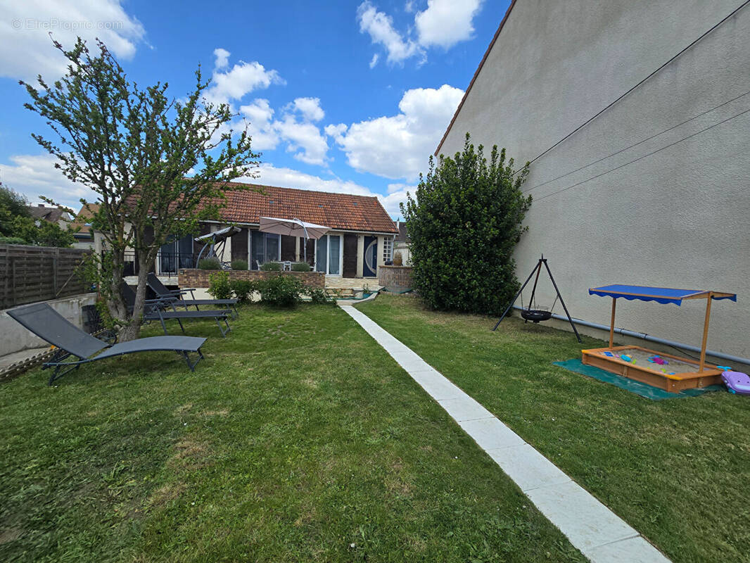 Maison à SUCY-EN-BRIE