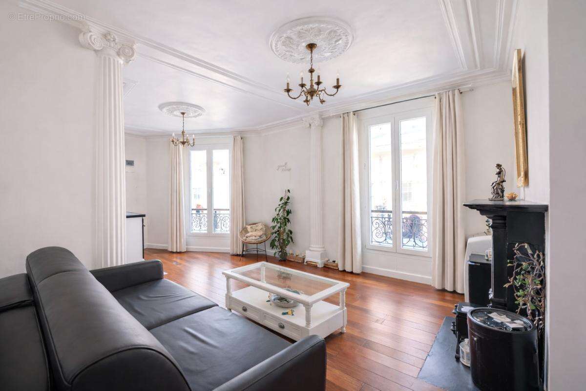 Appartement à PARIS-12E
