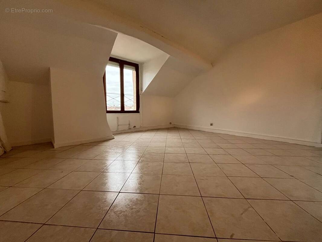 Appartement à AUNEAU
