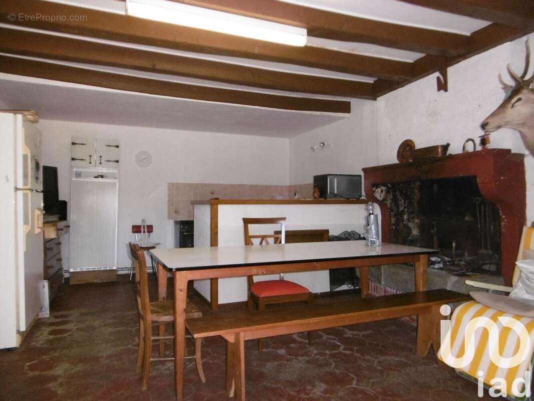 Photo 2 - Maison à BUSSIERE-POITEVINE