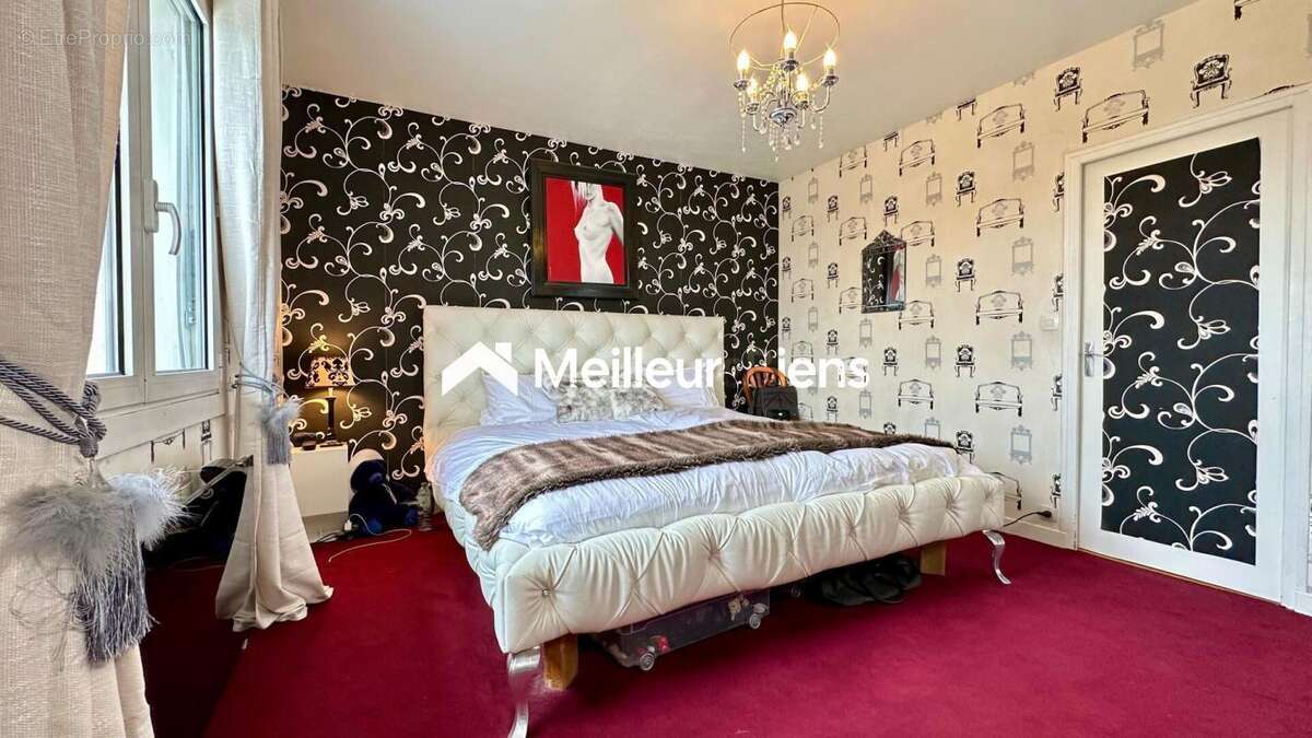 Maison à LE PLESSIS-ROBINSON