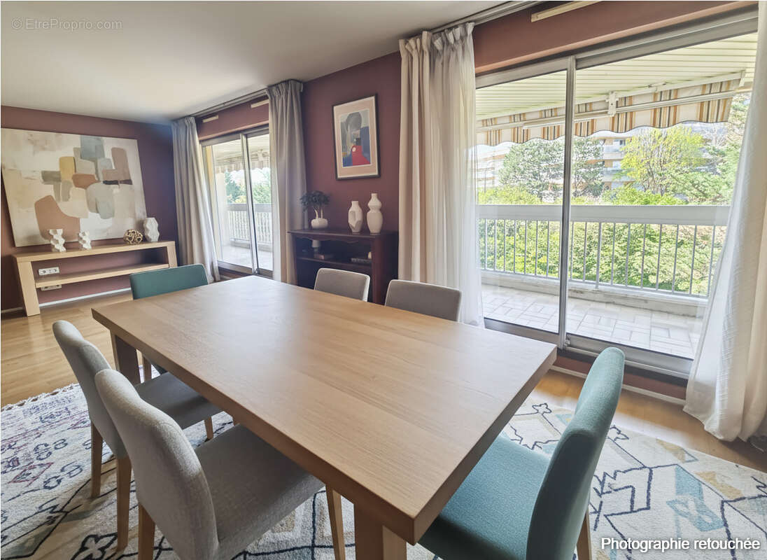 Appartement à VERRIERES-LE-BUISSON