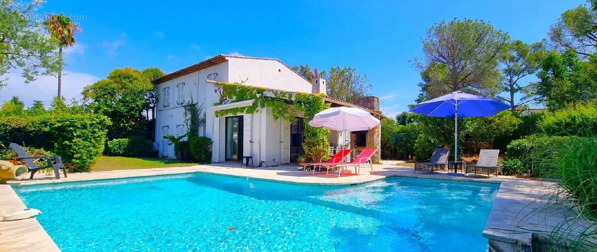 Maison à VILLENEUVE-LOUBET