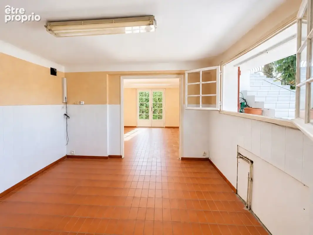 ANGLET FLEURISTES – Maison 9 pièces de 202 m² habitables – Double habitation ou activité professionnelle/libérale possible - photo 15