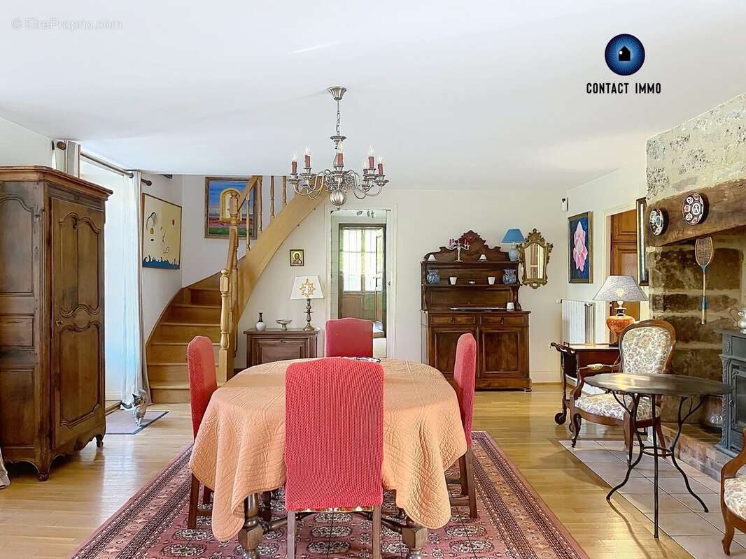 Maison 227 m² à Beaulieu-Sur-Dordogne  - photo 6